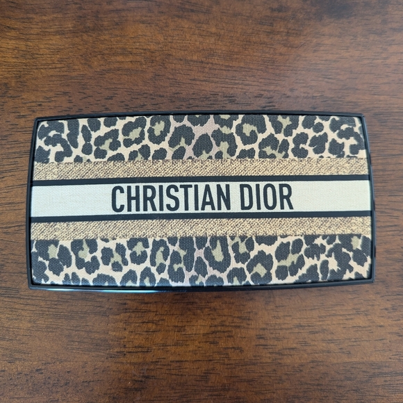 New Dior Mitzah Eyeshadow Palette - Picture 8 of 10